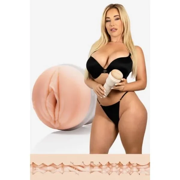 FLESHLIGHT GIRLS – Savannah Bond (From Australia With Love)